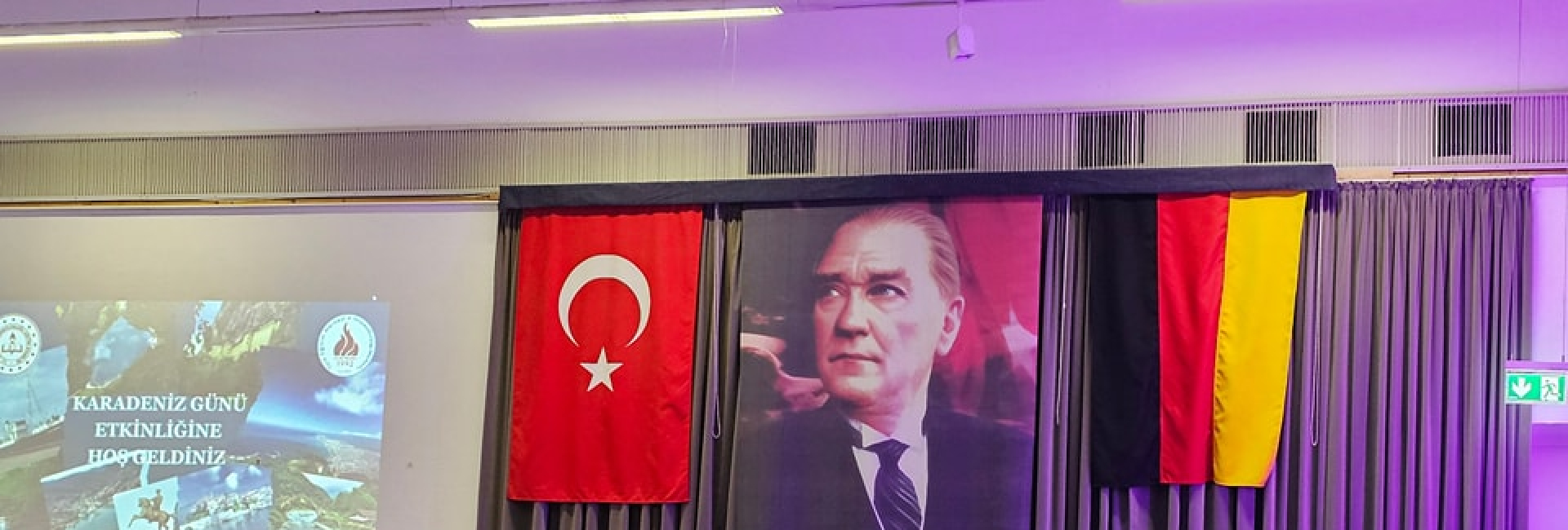ASİDER ve ASİCEN olarak Dortmund Eğitim Merkezinde yapılan Karadenizliler Etkinliğindeyiz ..